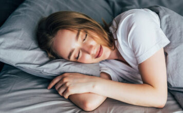 Η απλή συνήθεια που θα σου εξασφαλίσει καλύτερο ύπνο