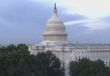 ΗΠΑ: Λήξη του shutdown μετά από 43 ημέρες – Ο Τραμπ υπέγραψε συμφωνία στο Οβάλ Γραφείο