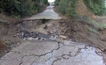 Κακοκαιρία: Αποκλεισμένα χωριά, κατολισθήσεις και πλημμύρες – Δραματικοί απεγκλωβισμοί κατοίκων