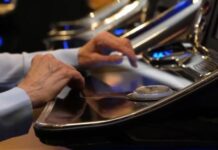 Χειροπέδες σε επιχειρηματία για απάτες – Άνω του 1 εκατ. ευρώ η λεία του, τα επώνυμα θύματα