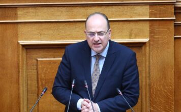 Μακάριος Λαζαρίδης κατά Αντώνη Σαμαρά: «Αν αγαπάει όπως λέει την παράταξη και την Ελλάδα οφείλει να στηρίξει τον Κυριάκο Μητσοτάκη»