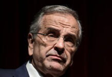 Σαμαράς: Το ενδεχόμενο νέου κόμματος, η σκληρή επίθεση στον Μητσοτάκη, το «ουδέν σχόλιο» από Μαξίμου και οι «γαλάζιοι» ψίθυροι