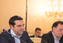 Παναγιώτης Λαφαζάνης για το βιβλίο Τσίπρα: Είναι πολιτική αυτοκτονία, σκέψη πολιτικού βρυκόλακα να τα βάζει με όλους και να βγάζει λάδι τον εαυτό του