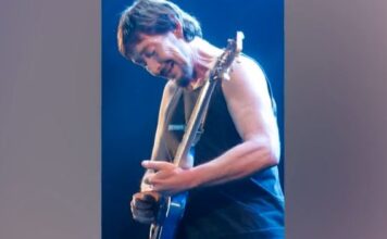 «Έφυγε» από τη ζωή ο εμβληματικός τραγουδιστής της ροκ και των blues Κρις Ρία