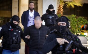 Φοινικούντα: Προφυλακιστέος ο 30χρονος για συνέργεια στη διπλή δολοφονία – Έρευνες για νέους εμπλεκόμενους στην υπόθεση