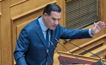 Άδωνις Γεωργιάδης: Οι Γκρούεζες, ο άχαστος, ο Χουντίνι και οι ανόητοι της Αριστεράς – Κόντρα στη Βουλή με Γερουλάνο, Γιαννούλη και Καζαμία