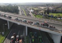 Κλιμάκωση των κινητοποιήσεων αποφάσισαν οι αγρότες