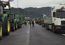 Στο «κόκκινο» η ταλαιπωρία των ταξιδιωτών λόγω των μπλόκων