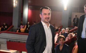 Αλέξης Χαρίτσης: «Άνοιγμα» για συνεργασία προς τον Αλέξη Τσίπρα αλλά και αιχμές – «Λαϊκό Μέτωπο του ενός δεν θα υπάρξει ποτέ»»