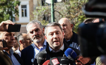 Κυκλοφοριακό και αγρότες στην ατζέντα του ΠΑΣΟΚ: Στα μπλόκα αυτή την εβδομάδα ο Νίκος Ανδρουλάκης