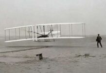 Η πρώτη πτήση αεροσκάφους