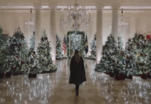 ΗΠΑ: 51 χριστουγεννιάτικα δέντρα, 2.500 αστέρια και αμέτρητα λαμπιόνια στον Λευκό Οίκο