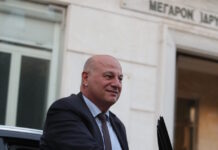 Χατζηδάκης και Τσιάρας δέχτηκαν αγρότες της Κρήτης και δεσμεύθηκαν να αντιμετωπίσουν αρκετά από τα αιτήματα