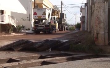 Καιρός: «Πνίγηκε» η δυτική Αττική από τον «Byron» – Χείμαρροι οι δρόμοι, πλημμύρισαν σπίτια