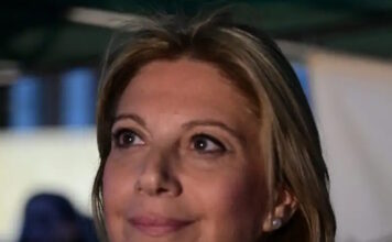 Νίκος Καραχάλιος για Μαρία Καρυστιανού: Έχει συμβούλους μία γερόντισσα από τη Συρία και μία νεαρή αστρολόγο από το Χάρβαρντ