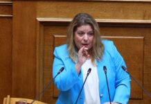 Μαρία Συρεγγέλα για τη σεξιστική επίθεση από τη Ζωή Κωνσταντοπούλου: «Έχω σκίσει πολλές φορές το καλσόν»