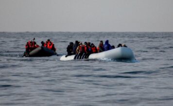 Κρήτη: Νέα διάσωση μεταναστών νότια της Γαύδου – Μεταφέρθηκαν στο κέντρο της Αγυιάς