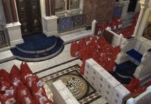 Δέματα αγάπης από την Ιερά Μητρόπολη Πειραιώς με την αδιάλειπτη αρωγή της ΠΑΕ Ολυμπιακός & του προέδρου Βαγγέλη Μαρινάκη