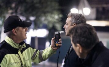 Κυριάκος Μητσοτάκης: Επισκέφθηκε μπλόκο για αλκοτέστ μαζί με τον Μιχάλη Χρυσοχοΐδη το βράδυ του Σαββάτου