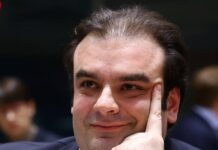 Κυριάκος Πιερρακάκης: «Η Ελλάδα παίρνει την εκδίκησή της», γράφει το TV5 Monde για την εκλογή του στο Eurogroup