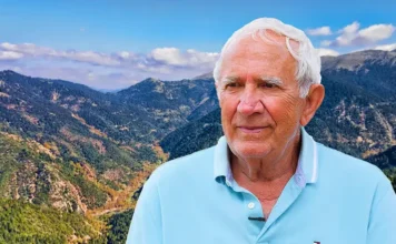 Έφυγα απ’ τη φτώχεια για την Αμερική… αλλά η καρδιά μου έμεινε στο χωριό (video)