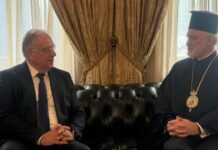 Συνάντηση Θεοδωρικάκου με Αρχιεπίσκοπο Αμερικής: Στο επίκεντρο η ενίσχυση των στρατηγικών σχέσεων Ελλάδας – ΗΠΑ
