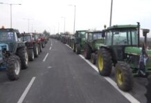 «Ρήγμα» στα μπλόκα με φωνές υπέρ του διαλόγου από μερίδα αγροτών