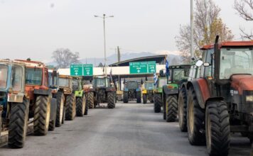 Το μήνυμα της κυβέρνησης στους αγρότες για διάλογο με λογικά αιτήματα και η ανησυχία των βουλευτών της ΝΔ