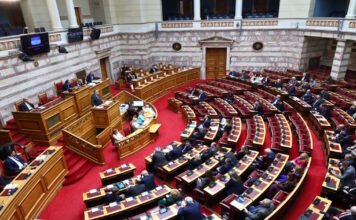 Προϋπολογισμός 2026: Live η συζήτηση στη Βουλή