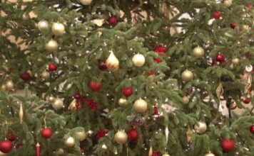 Χριστουγεννιάτικο γεύμα αγάπης από τον δήμο Αθηναίων στο Ρουφ