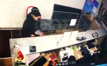 Πάτρα: Το ντοκουμέντο που καταγράφει την 16χρονη Λόρα σε ταξιδιωτικό γραφείο την Ομόνοια