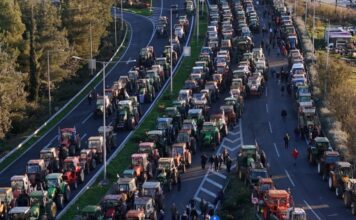 Εμφύλιος αγροτών για τις ξεχωριστές συναντήσεις με την κυβέρνηση