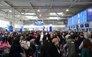 Πρωτοφανές black out και χάος στα αεροδρόμια της χώρας