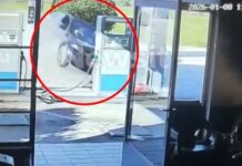 Κορινθία: Δύο νεκροί σε τροχαίο – Αυτοκίνητο καρφώθηκε σε σπίτι