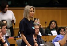 Το μπλόκο της Νίκαιας επισκέφθηκε η Μαρία Καρυστιανού