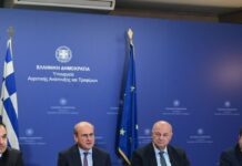 Αγρότες: Στα 8,5 λεπτά/kWh το ρεύμα, επιστροφή του ΕΦΚ αγροτικού πετρελαίου στην αντλία – Τα μέτρα που ανακοίνωσε η κυβέρνηση