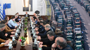 Η συνάντηση του πρωθυπουργού με τους αγρότες & οι αποφάσεις στα μπλόκα – Αυτές είναι οι βελτιώσεις σε πετρέλαιο και ρεύμα