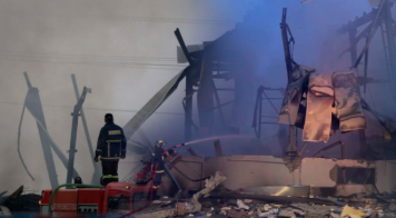 Έκρηξη στο εργοστάσιο «Βιολάντα»: Θρήνος για τις 5 νεκρές εργαζόμενες – Δούλευαν νύχτα για να μεγαλώσουν τα παιδιά τους