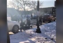 ΗΠΑ: Αποχωρούν από τη Μινεσότα ο διοικητής & οι πράκτορες της ICE – Στους δρόμους οι διαδηλωτές