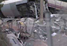 Ισπανία: «Τους έβλεπες να πεθαίνουν» – Συγκλονίζουν οι μαρτυρίες επιζώντων της σιδηροδρομικής τραγωδίας