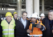 Κυριάκος Μητσοτάκης από Καστέλλι: Η Κρήτη αλλάζει, το 2028 σε λειτουργία το πιο σύγχρονο αεροδρόμιο της Ευρώπης