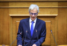 Νίκος Βλαχάκος για Ίμια: «Ένα τέτοιο ελικόπτερο δεν πέφτει από τον κακό καιρό, υπάρχουν ντοκουμέντα»