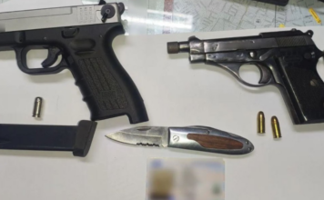 Παλαιό Φάληρο: Συνελήφθη 56χρονος γνωστός επιχειρηματίας με 2 όπλα, γεμιστήρες και σουγιά στο όχημά του