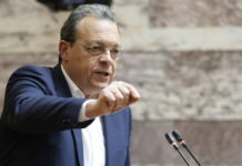 Σωκράτης Φάμελλος: Πυρά κατά της κυβέρνησης, αιχμές για το κόμμα Καρυστιανού και κάλεσμα στον Αλέξη Τσίπρα