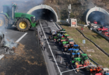 Αγροτικές κινητοποιήσεις: Από τον γενικό αποκλεισμό της χώρας… στο τραπέζι του διαλόγου στο Μαξίμου