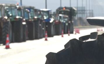 «Ναι» στον διάλογο με τα τρακτέρ στα μπλόκα από τους αγρότες – Κλιμάκωση αν δεν βρεθεί λύση