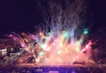 Με πυροτεχνήματα, drones και πολλή μουσική υποδέχθηκε η Ελλάδα το 2026