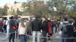 «Πλημμύρισε» τουρίστες το κέντρο της Αθήνας – «Ουρές» στην Ακρόπολη