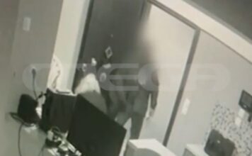 Κυψέλη: Η στιγμή που ο 64χρονος μπαίνει στο σπίτι και επιχειρεί να βιάσει την 25χρονη με αναπηρία – Βίντεο ντοκουμέντο