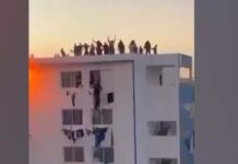 Σενεγάλη: Κρεμασμένοι δεκάδες άνθρωποι από φλεγόμενο κτίριο